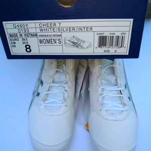 Women's size 8 Asics cheer shoes